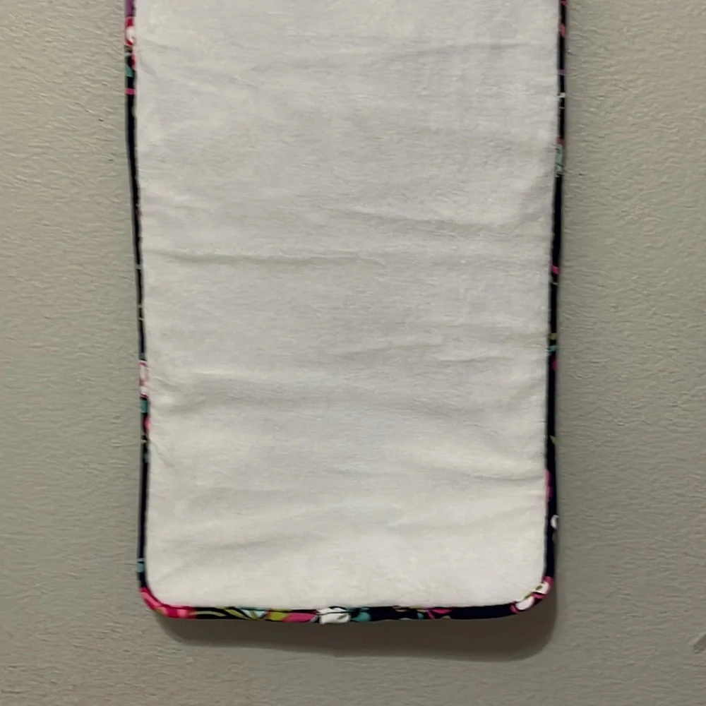 VERA BRADLEY DIAPER CHANGING PAD CLUTCH IN RETIRED RIBBONS PATTERN